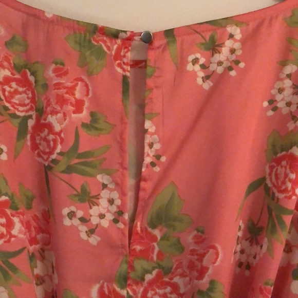 Forever 21 contemporary floral kimono style top - Picture 4 of 5